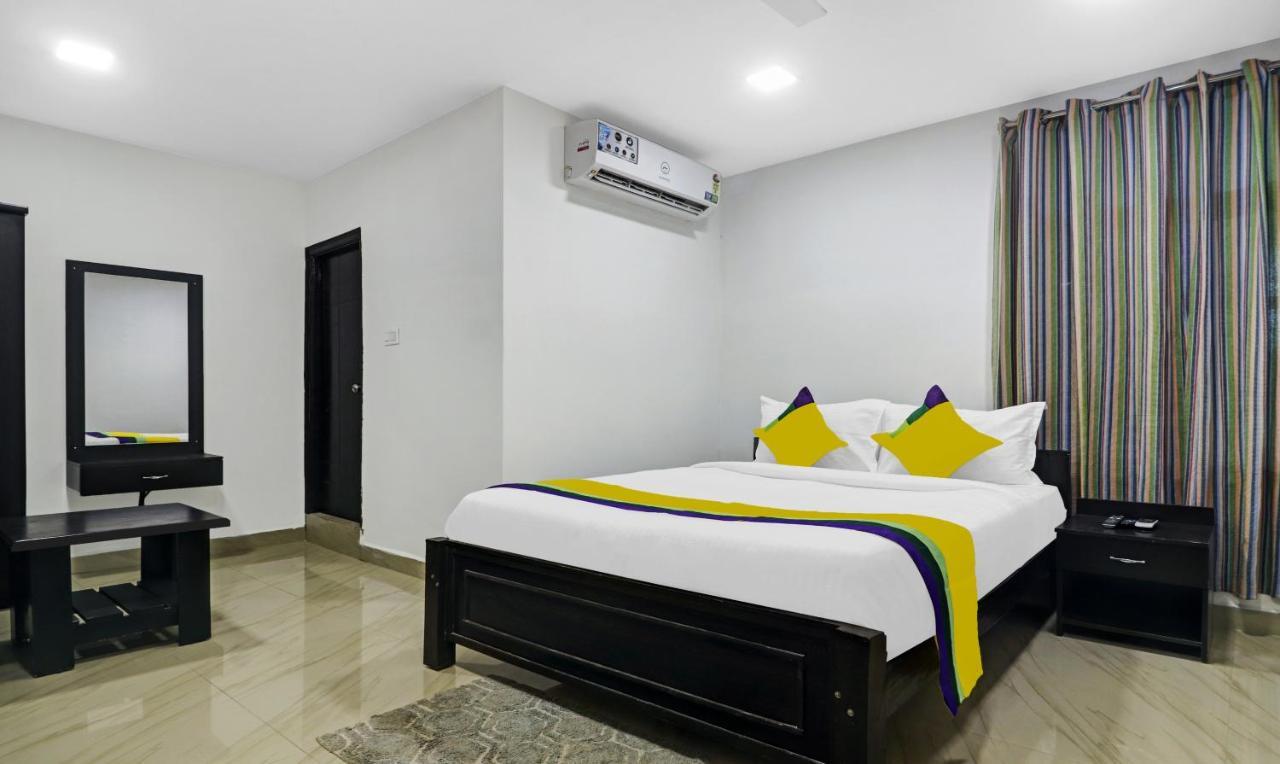 Itsy By Treebo - Lg Grand Inn Haidarábád Kültér fotó